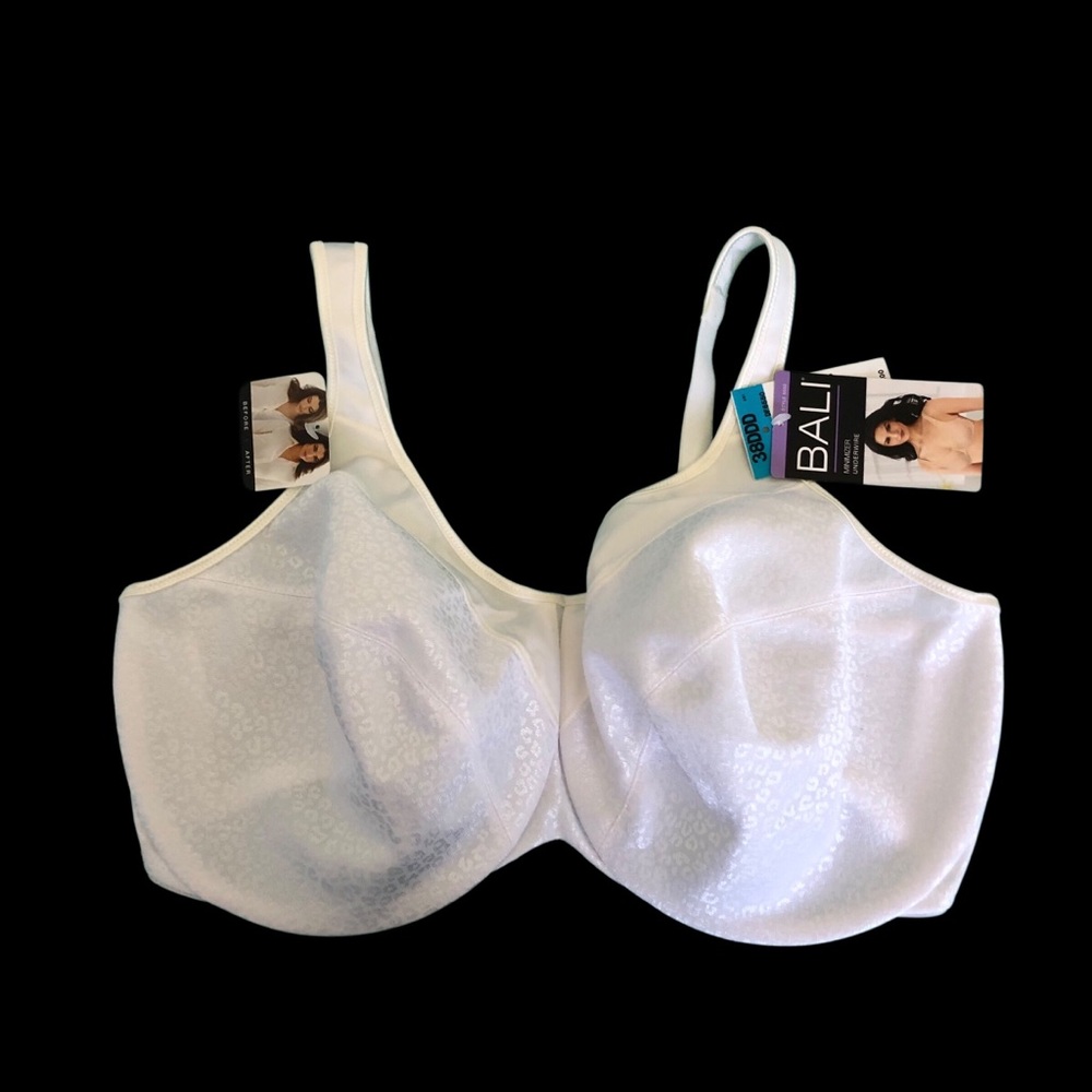NWT BALI Minimizer Underwire Bra Style 6550 White Size 38DDD